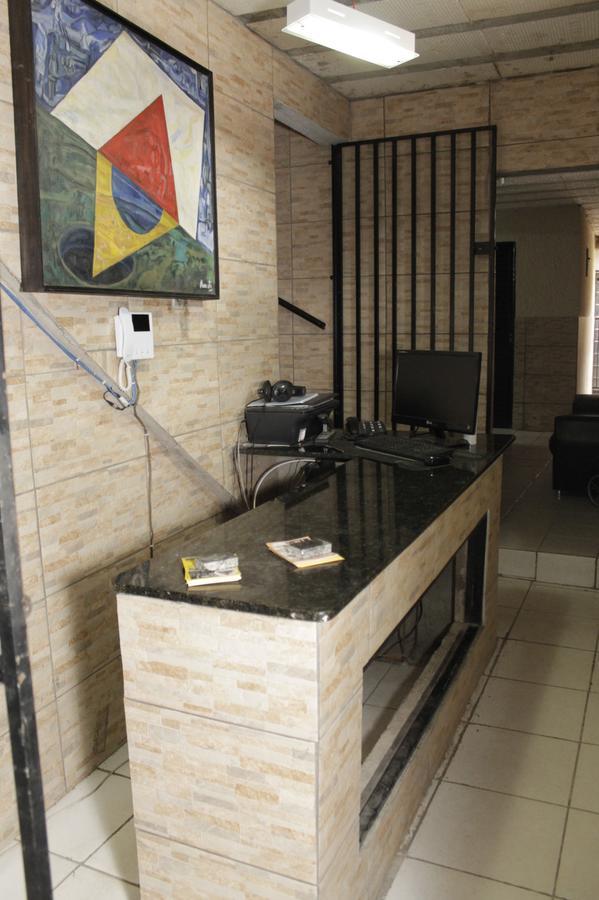 Inconfidente Mineiro Hostel เบโลโอรีซอนชี ภายนอก รูปภาพ